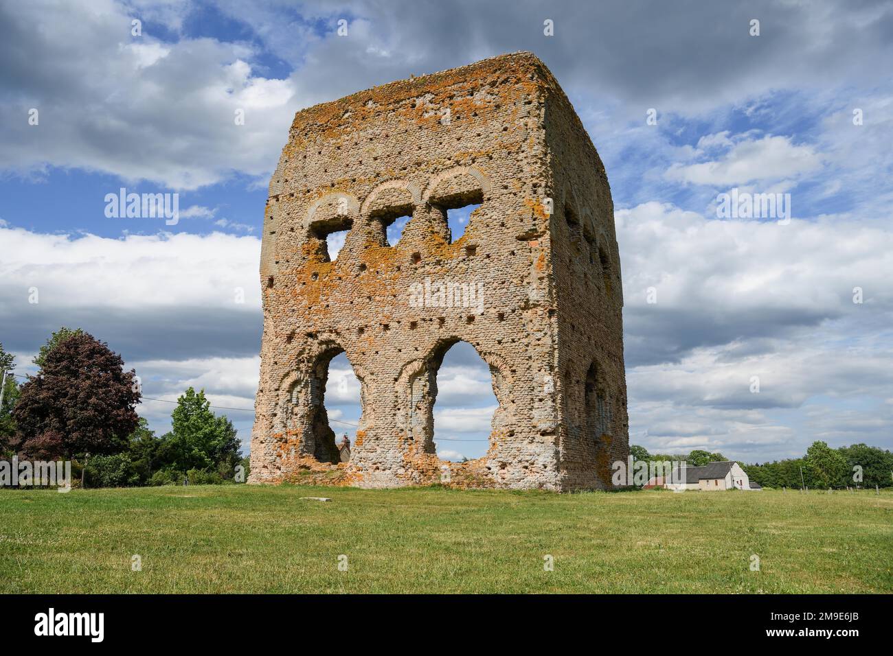 Tempel des Janus, Turm aus dem 1. Jahrhundert, Autun, Departement Saone-et-Loire, Region Bourgogne-Franche-Comte, Burgund, Frankreich Stockfoto