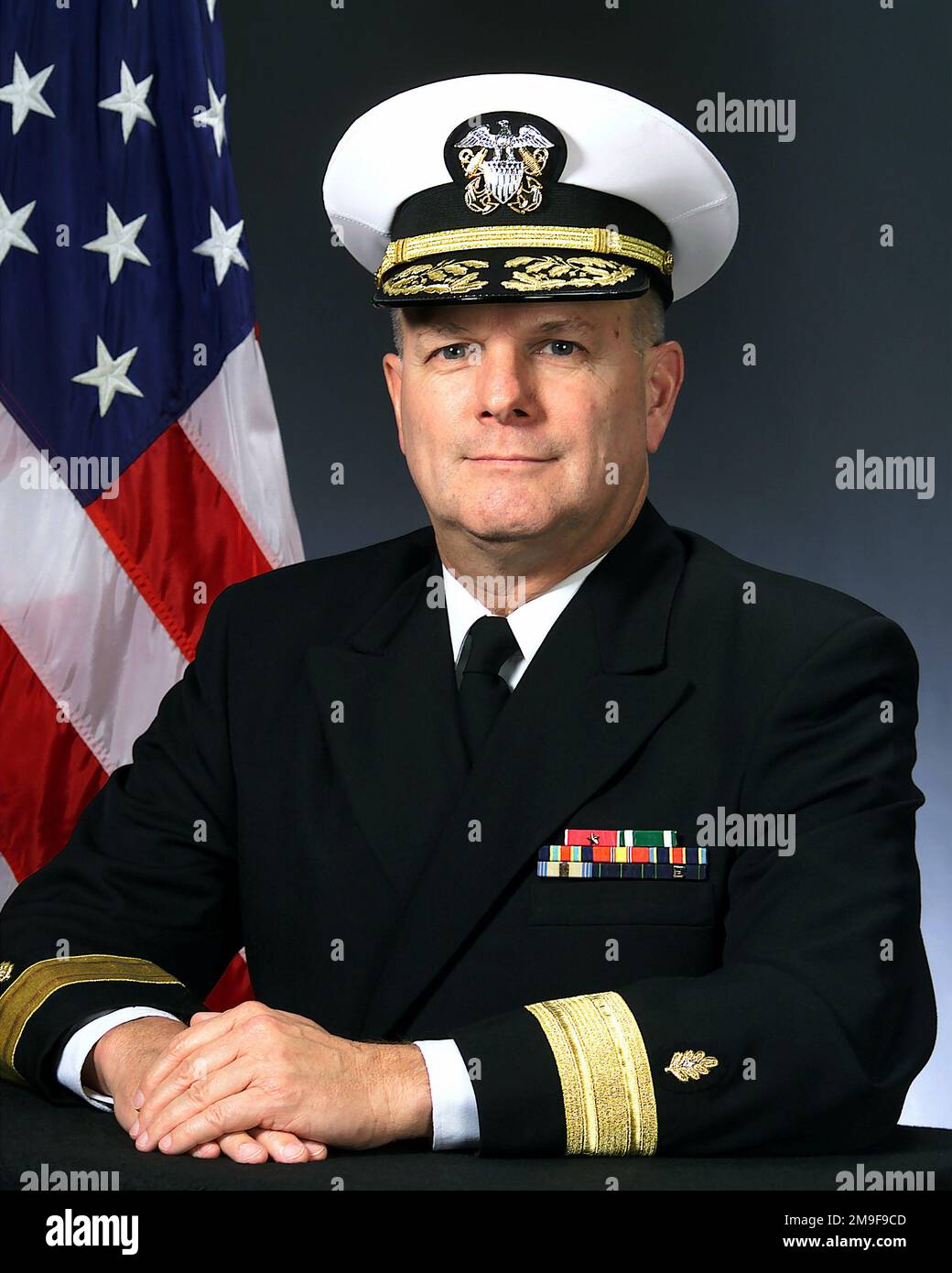 United States Navy Offizielles Foto von RDML (untere Hälfte, Medical Corps) Peter L. Andrus, kommandierender Offizier, Naval Reserve National Medical Center, Einheit, San Diego, Kalifornien. 30. August 2000. Basis: Anacostia Annex Staat: District of Columbia (DC) Land: Vereinigte Staaten von Amerika (USA) Stockfoto