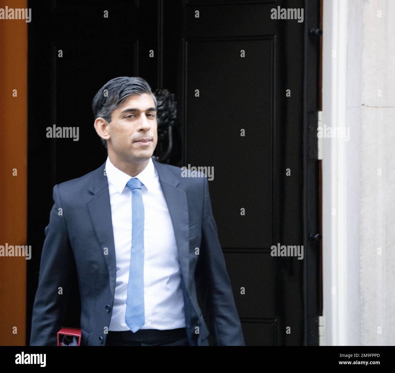 London, Großbritannien. 18. Januar 2023. Rishi Sunak, Premierminister, verlässt die Downing Street 10 für PMQ's Credit: Ian Davidson/Alamy Live News Stockfoto