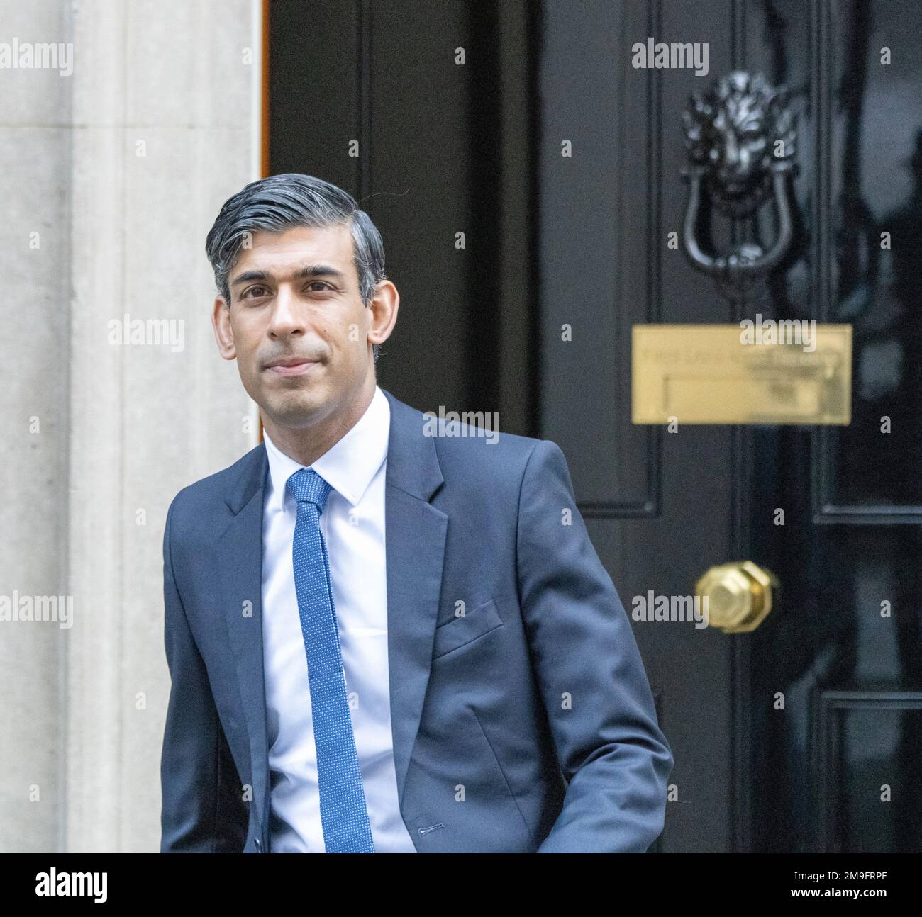 London, Großbritannien. 18. Januar 2023. Rishi Sunak, Premierminister, verlässt die Downing Street 10 für PMQ's Credit: Ian Davidson/Alamy Live News Stockfoto