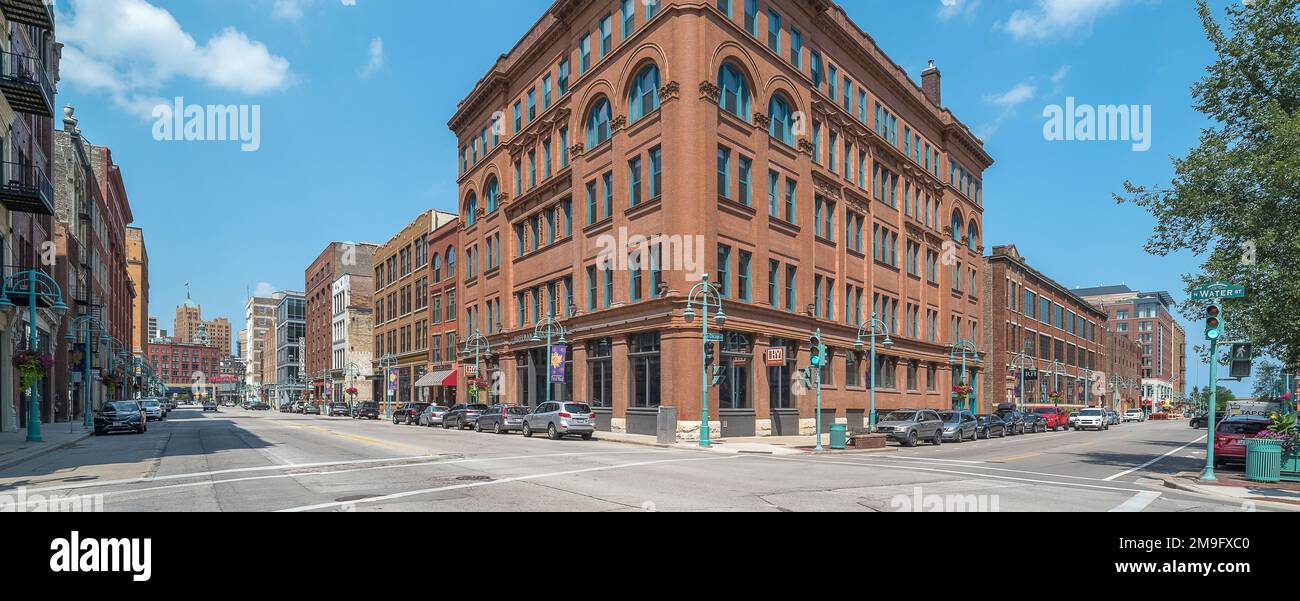 Kreuzung mit der Third Ward Road und renovierte Lofts, Milwaukee, Wisconsin, USA Stockfoto