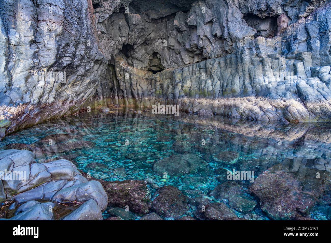 Das vulkanische Naturschwimmbecken Charco de la Laja, El Hierro, Kanarische Inseln, Spanien | Vulkanischer Naturpool Charco de la Laja, El Hierro, Can Stockfoto