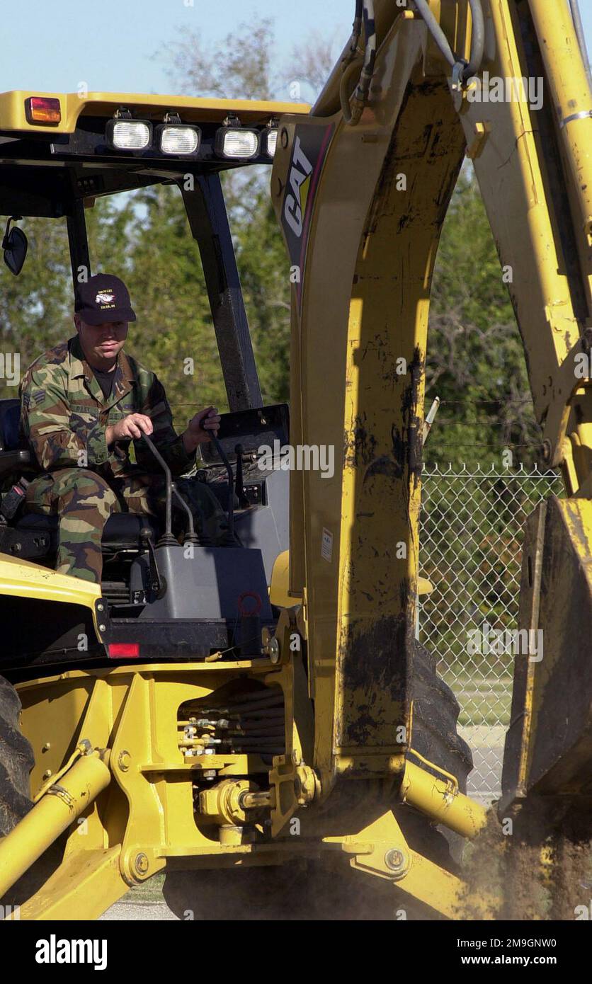 011006-F-0148C-006. Basis: Internationaler Flughafen Tulsa Bundesstaat: Oklahoma (OK) Land: Vereinigte Staaten von Amerika (USA) Stockfoto