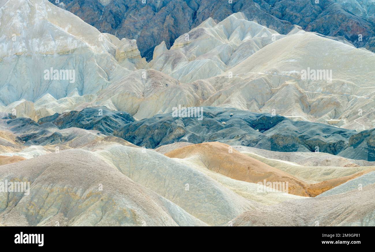 Wüstenlandschaft mit Hügeln, Death Valley, Kalifornien, USA Stockfoto