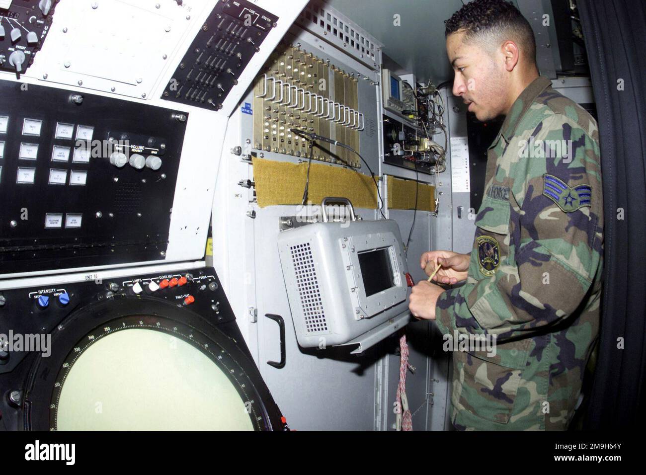 011212-F-6187R-005. Basis: Luftwaffenstützpunkt Spangdahlem Bundesstaat Rheinland-Pfalz Land: Deutschland / Deutschland (DEU) Hauptkommando gezeigt: USAFE Stockfoto