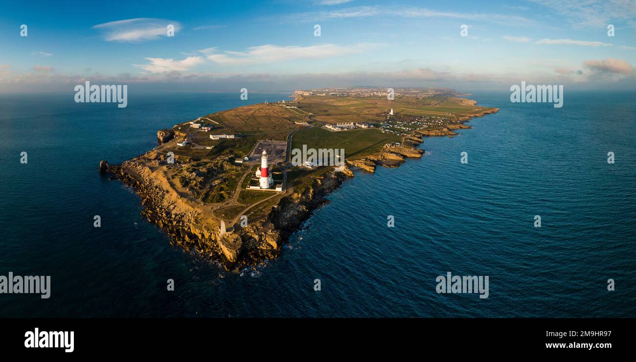 Luftaufnahme der Küste mit Portland Bill Lighthouse, Portland, Dorset, England, Großbritannien Stockfoto