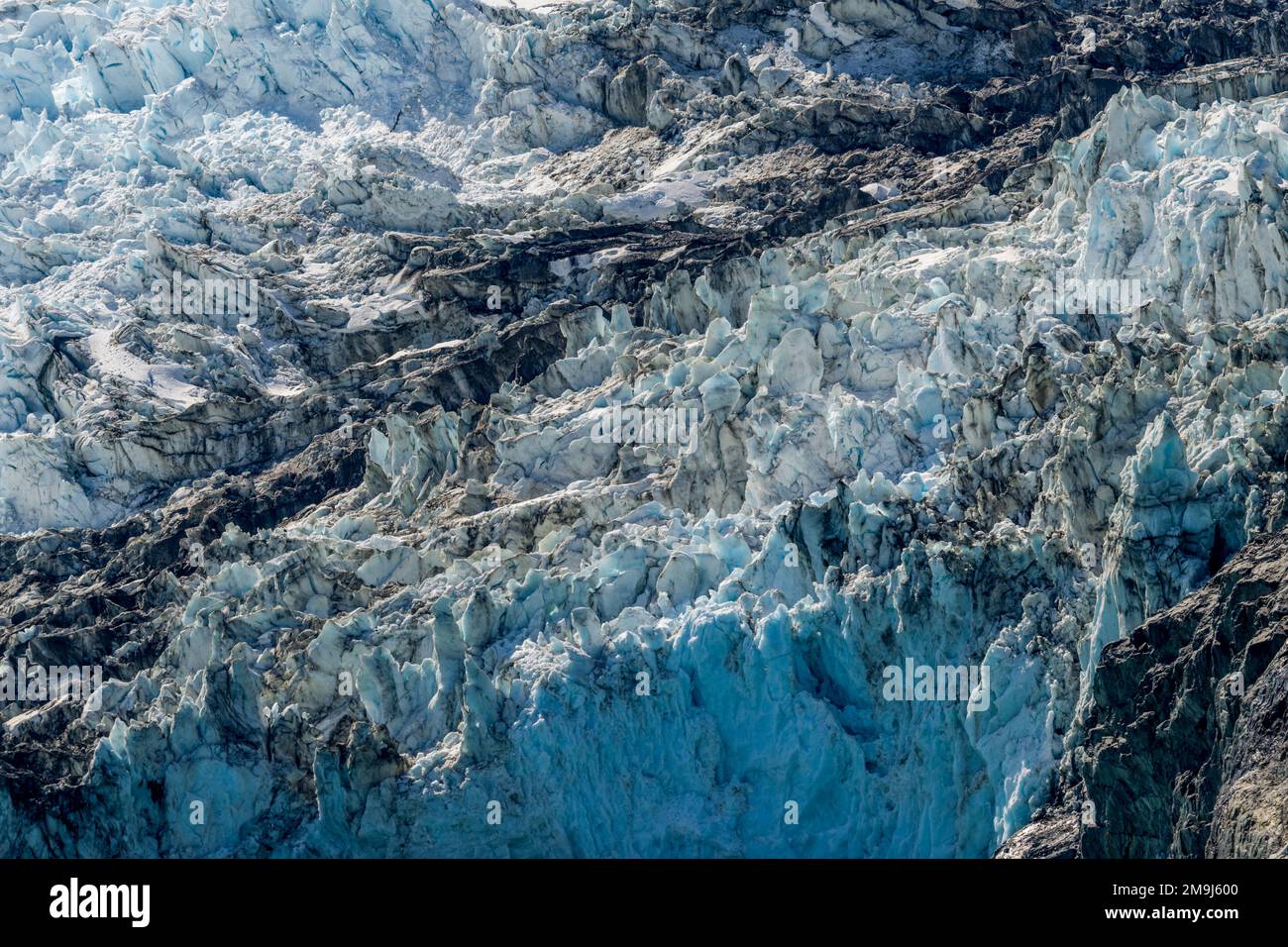 Nahaufnahme der Gletscherspalte im Drygalski Fjord auf der Insel Süd-Georgia, subantarktisch. Stockfoto