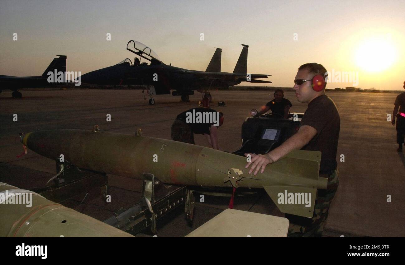 020924-F-2095R-003. Basis: Louis Trichardt Air Force Base Country: South Africa (ZAF) Scene Major Command gezeigt: USAFE Stockfoto