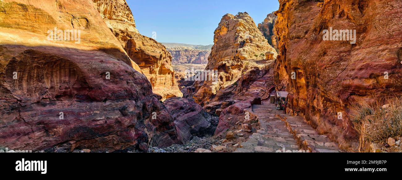 Ad Deir (das Kloster), Petra. Südjordanien Stockfoto