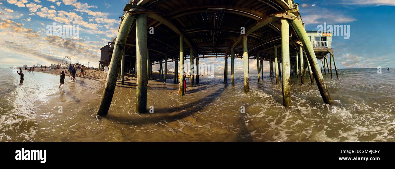 Blick vom Pier in Old Orchard Beach, Maine, USA Stockfoto