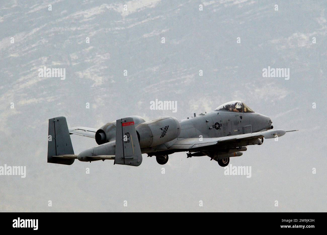 030115-F-7203T-013. Betrifft Operation/Serie: STÜTZPUNKT DAUERHAFTE FREIHEIT: Luftwaffenstützpunkt Bagram Staat: Parwan Land: Afghanistan (AFG) Stockfoto