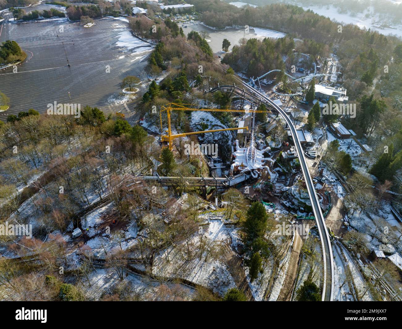 Schneebedeckte Alton Towers Luftdrohne Beautify Fotos Vom Freizeitpark Stockfoto