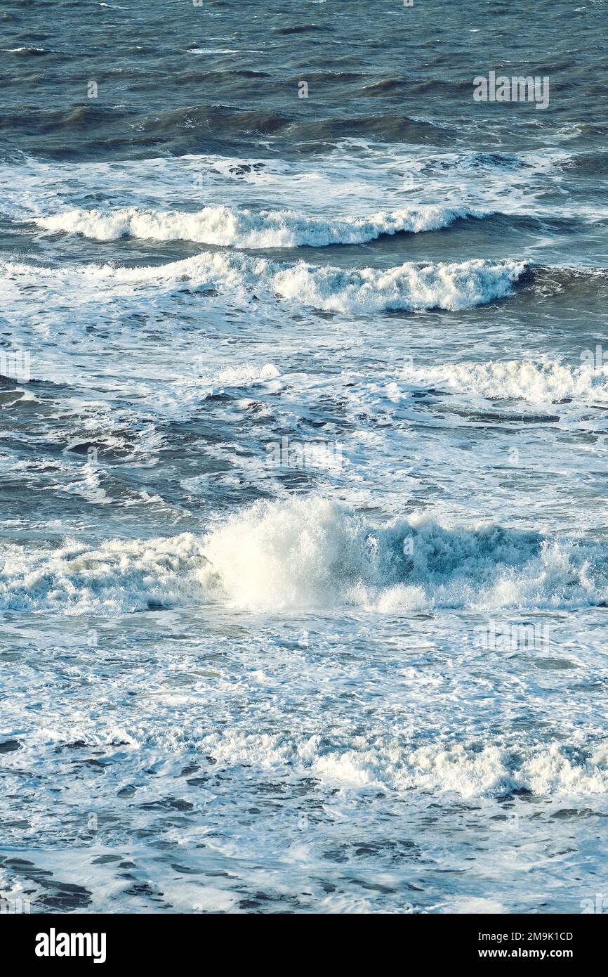 Stürmische Wellen auf der Nordsee. Hochwertiges Foto Stockfoto