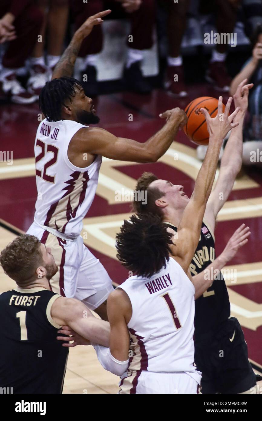 Florida State guard Darin Green, Jr. (22) blocks a layup attempt by