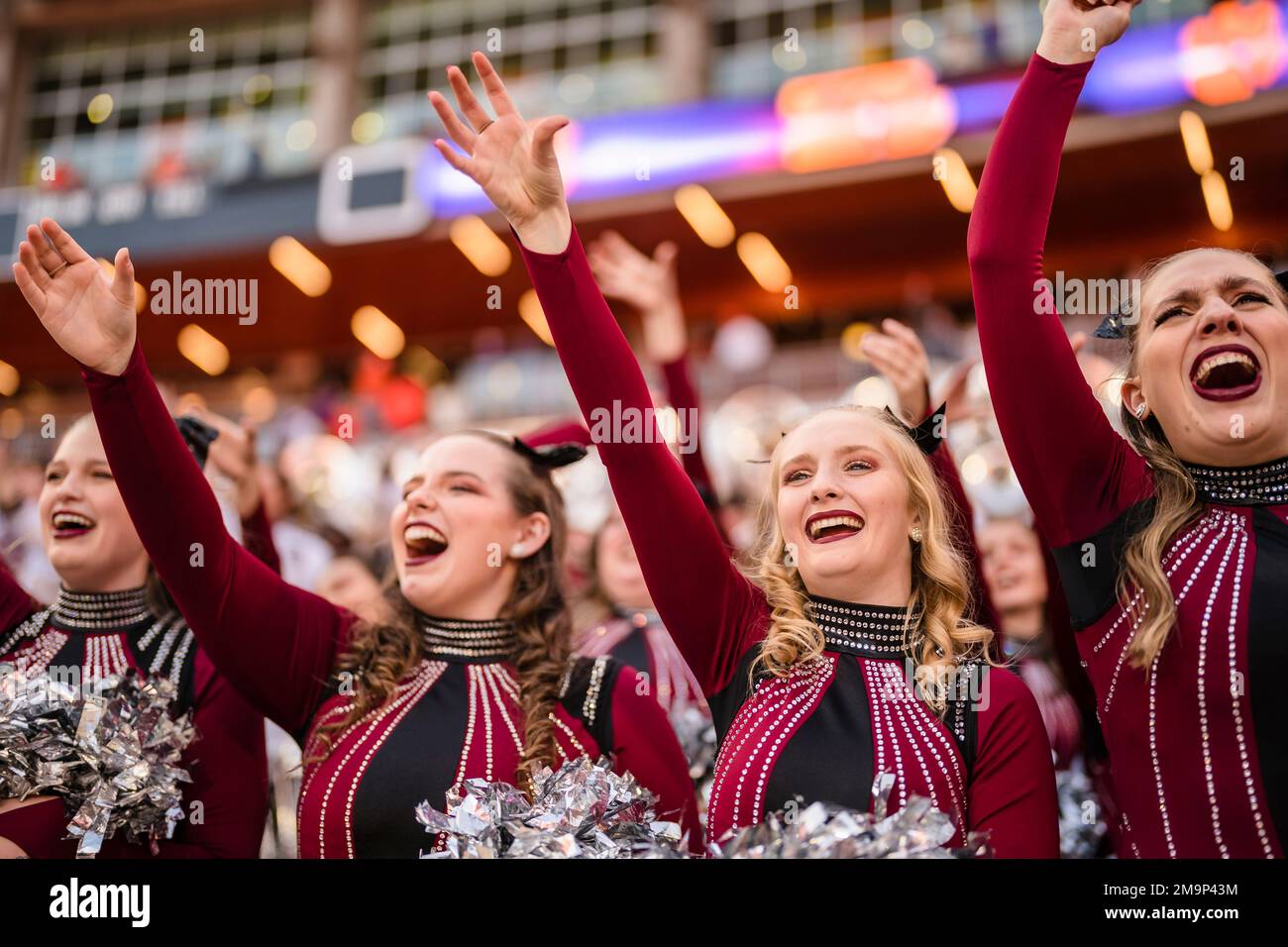 South Carolina cheer members celebrate after defeating Clemson 31-30 in an NCAA college football game on Saturday, Nov. 26, 2022, in Clemson, S.C. (AP Photo/Jacob Kupferman) Stockfoto
