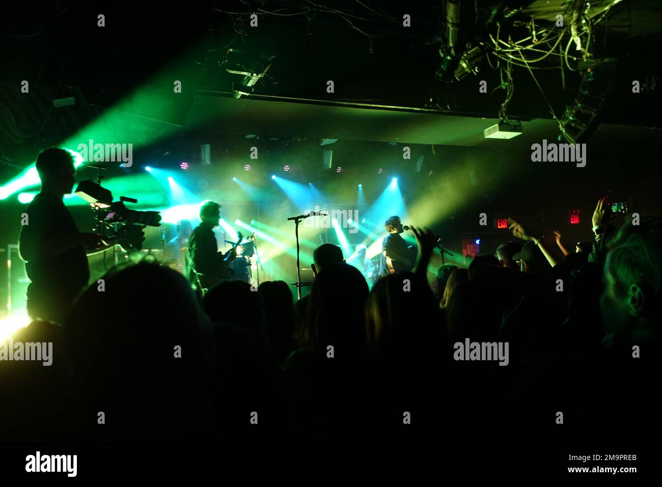 Milky Chance im Konzert im Le Poisson Rouge in New York Stockfoto