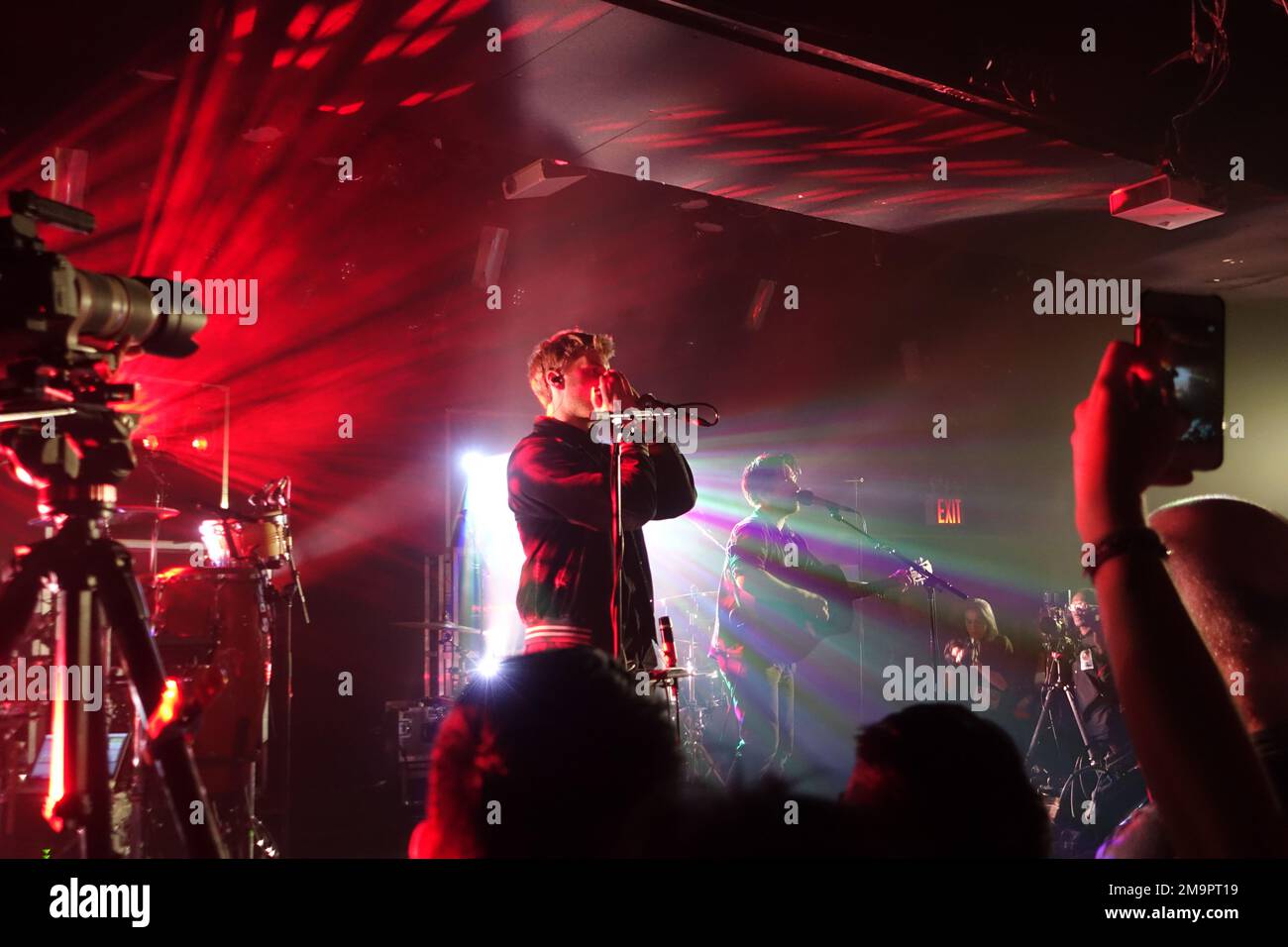 Milky Chance im Konzert im Le Poisson Rouge in New York Stockfoto