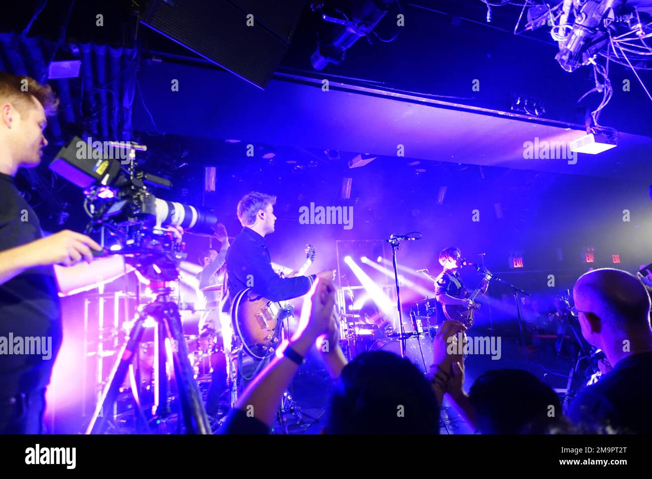 Milky Chance im Konzert im Le Poisson Rouge in New York Stockfoto