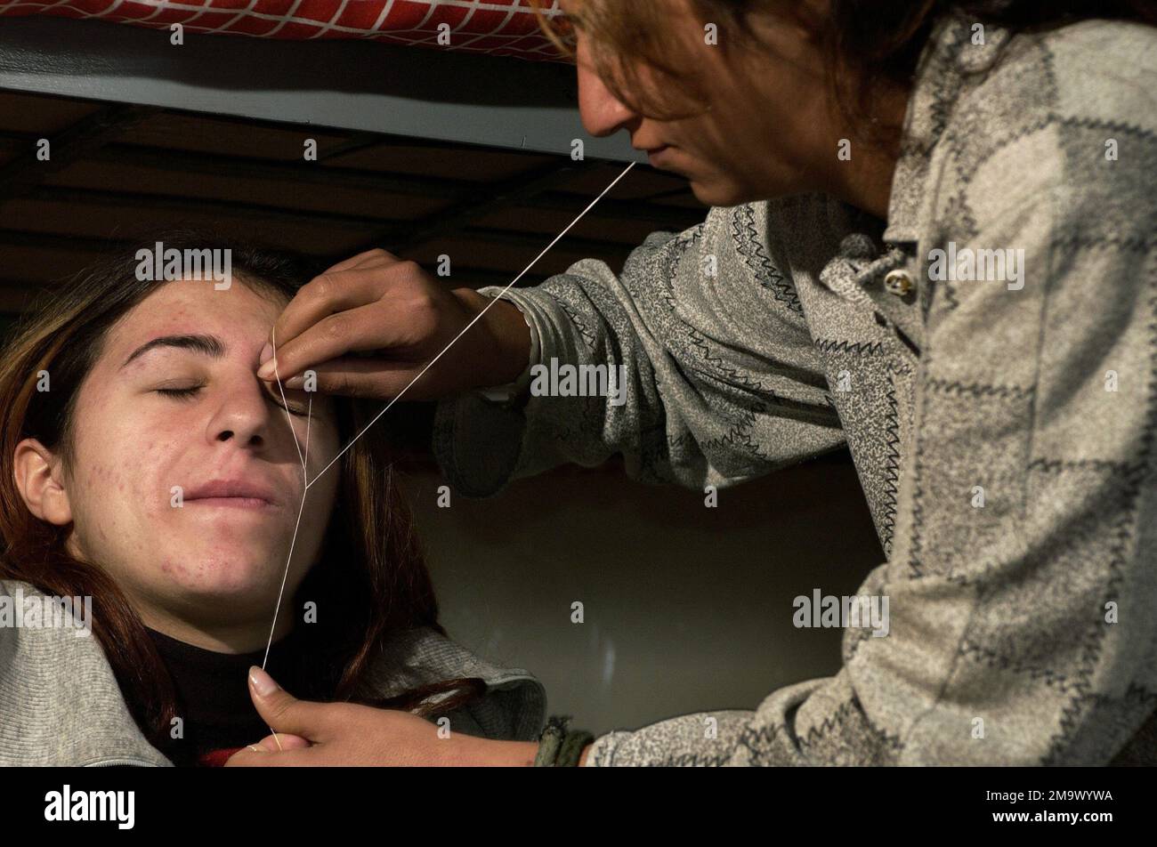 040110-F-7234P-016. Basis: Bagdad International Airport Country: Iraq (IRQ) Scene Major Command gezeigt: 186 Military Police Company, 744 Stockfoto