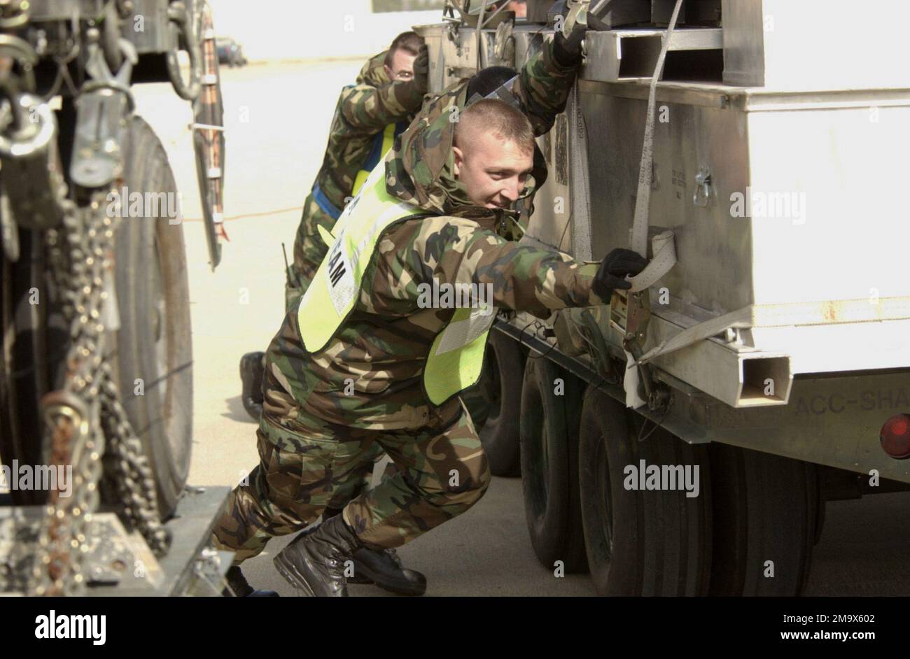 040121-F-0629H-024. Basis: Luftwaffenstützpunkt Shaw Bundesstaat: South Carolina (SC) Land: Szene der Vereinigten Staaten von Amerika (USA) Hauptkommando dargestellt: GEMÄSS Stockfoto