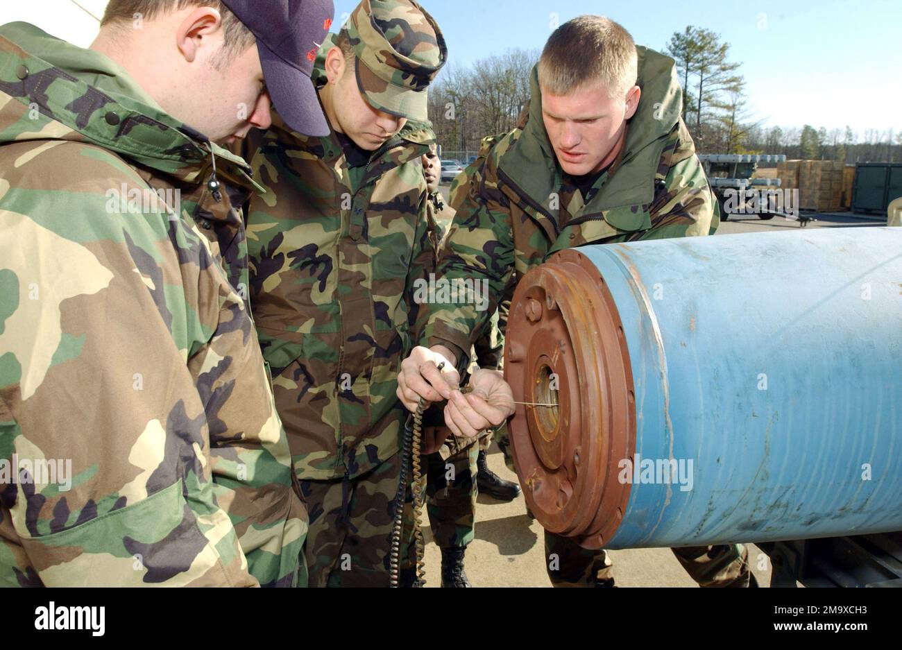 040209-F-9370B-028. Basis: Internationaler Flughafen Richmond Bundesstaat: Virginia (VA) Land: Szene der Vereinigten Staaten von Amerika (USA) Hauptkommando dargestellt: GEMÄSS Stockfoto