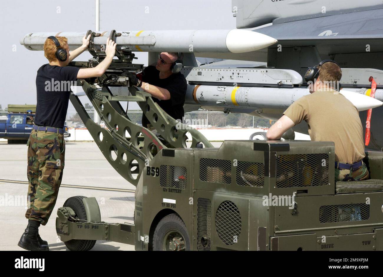 040303-F-6175D-050. Basis: Fresno Air National Guard Base Bundesstaat: Kalifornien (CA) Land: Vereinigte Staaten von Amerika (USA) Stockfoto