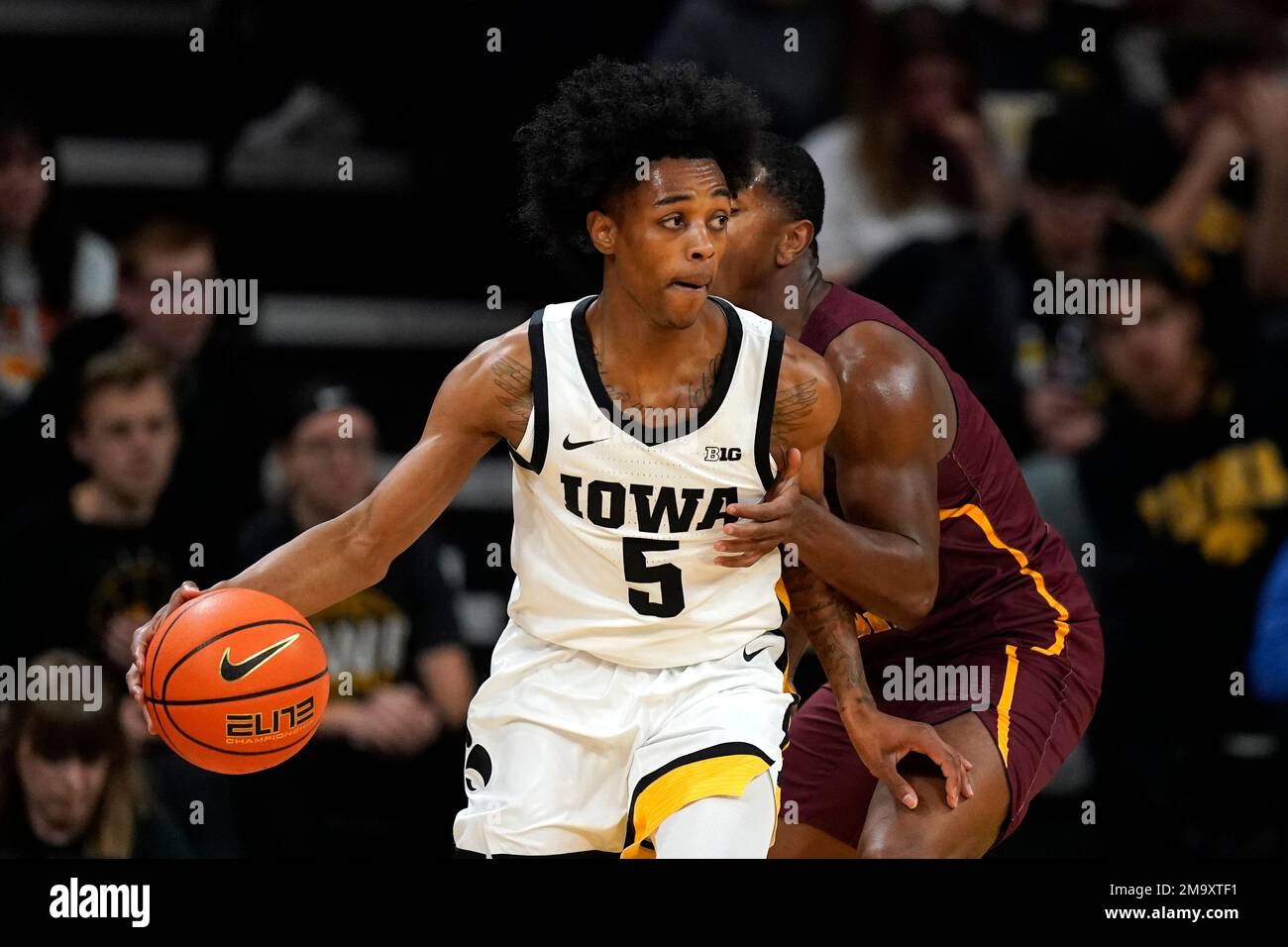 Iowa Guard Dasonte Bowen (5) Drives Up Court During The First Half Of ...