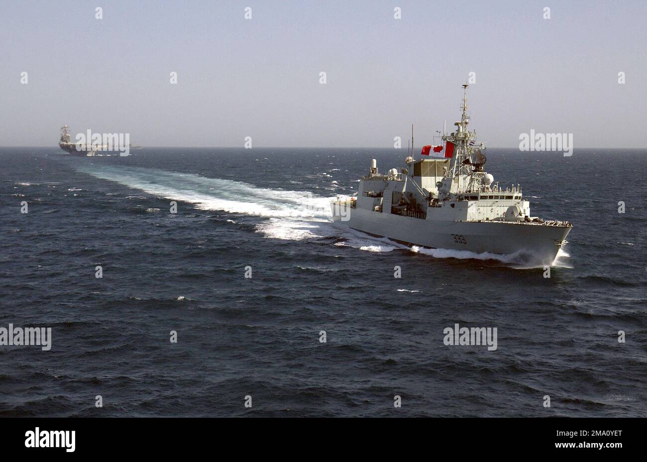 040603-N-5319A-014. Land: Arabian Sea Scene Major Command gezeigt: USS GEORGE WASHINGTON (CVN73) Stockfoto