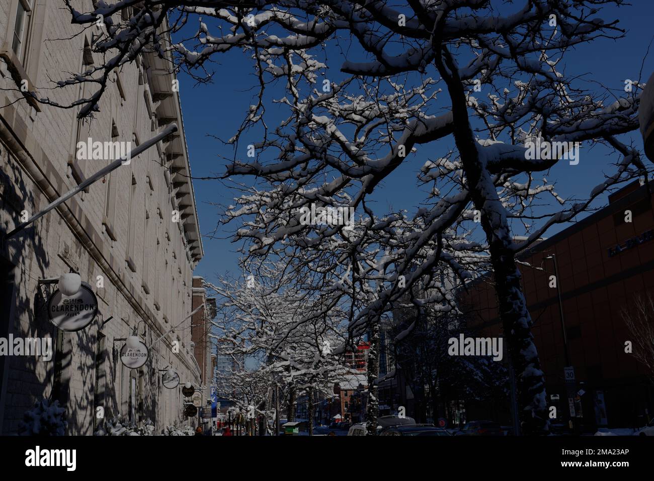 Rundfahrt durch die Innenstadt von Ottawa nach einem Schneefall. Stockfoto