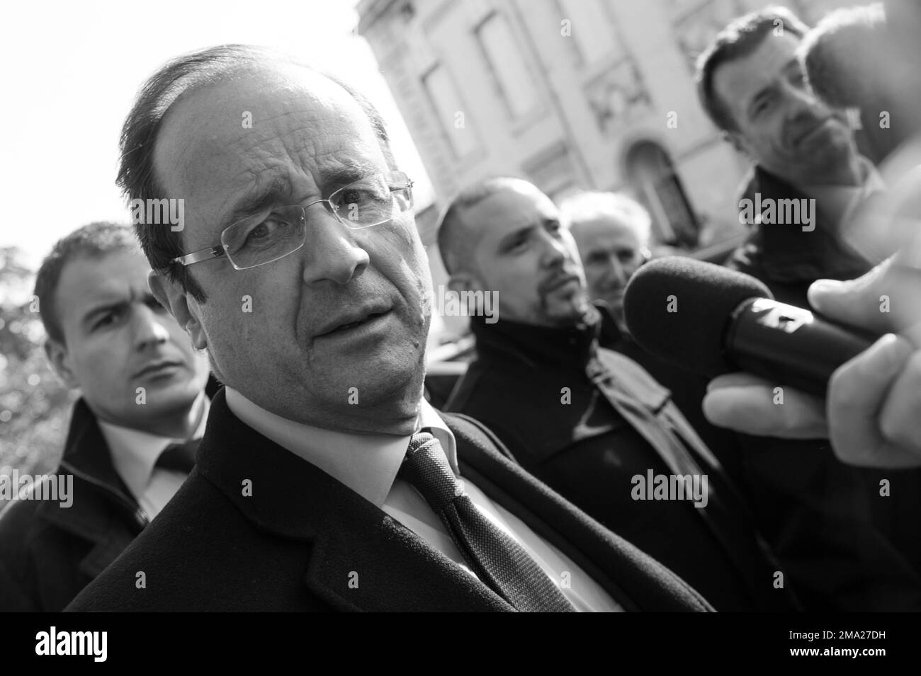 BORDEAUX, FRANKREICH - APRIL 19 2012: Francois Hollande führt Wahlkampf bei den französischen Präsidentschaftswahlen 2012 Stockfoto