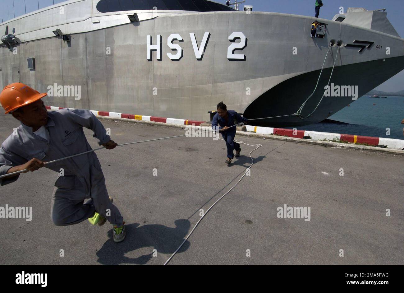 050207-N-3642E-004. Betreff Operation/Serie: EINHEITLICHE UNTERSTÜTZUNGSBASIS: Chuc Sumet Hafenstaat: Sattahip Land: Thailand (THA) Stockfoto