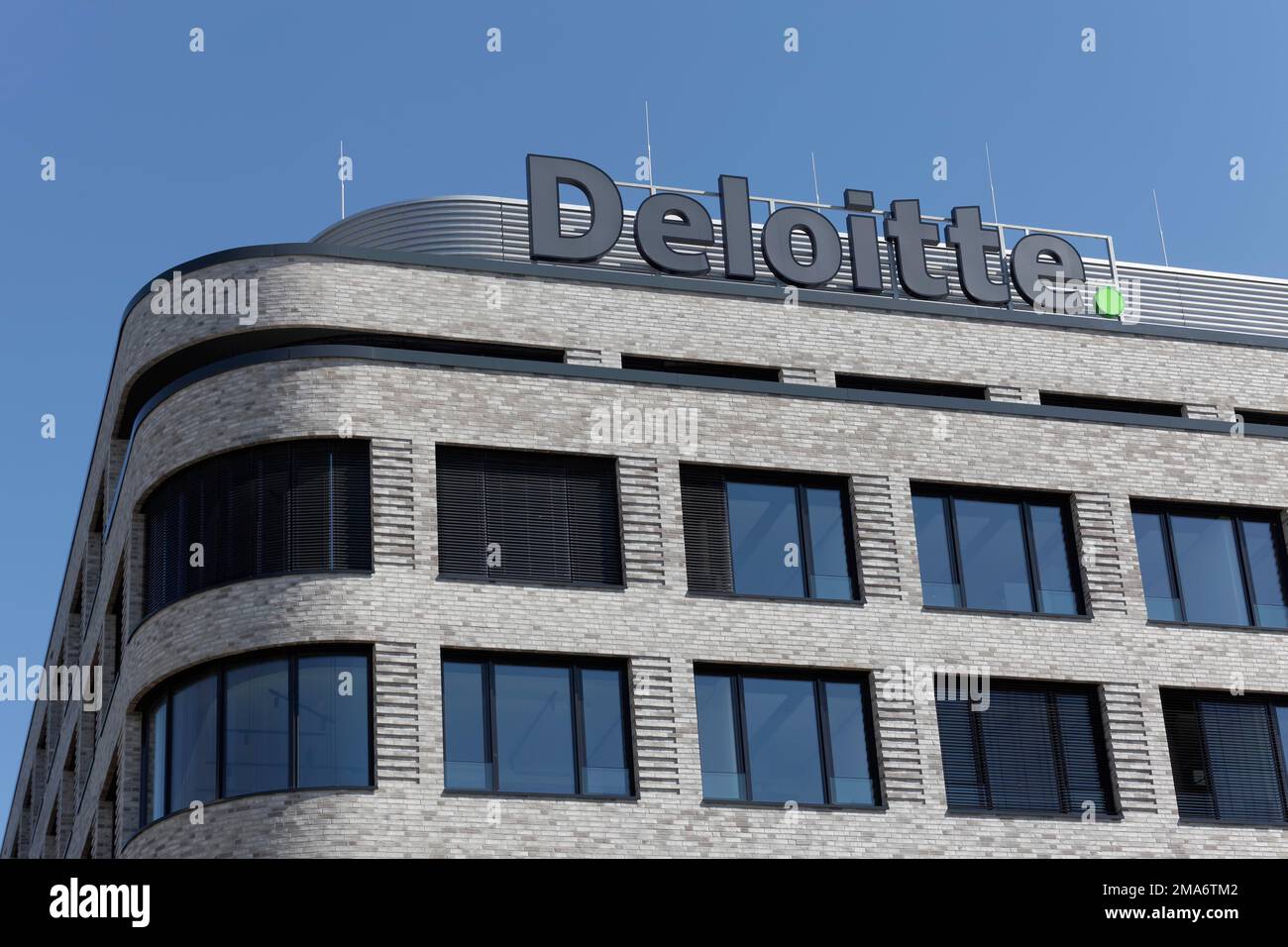 Deloitte Legal, Logo auf dem Gebäude, Büro Düsseldorf, Anwaltskanzlei, Wirtschaftsprüfungsgesellschaft, Nordrhein-Westfalen, Deutschland Stockfoto