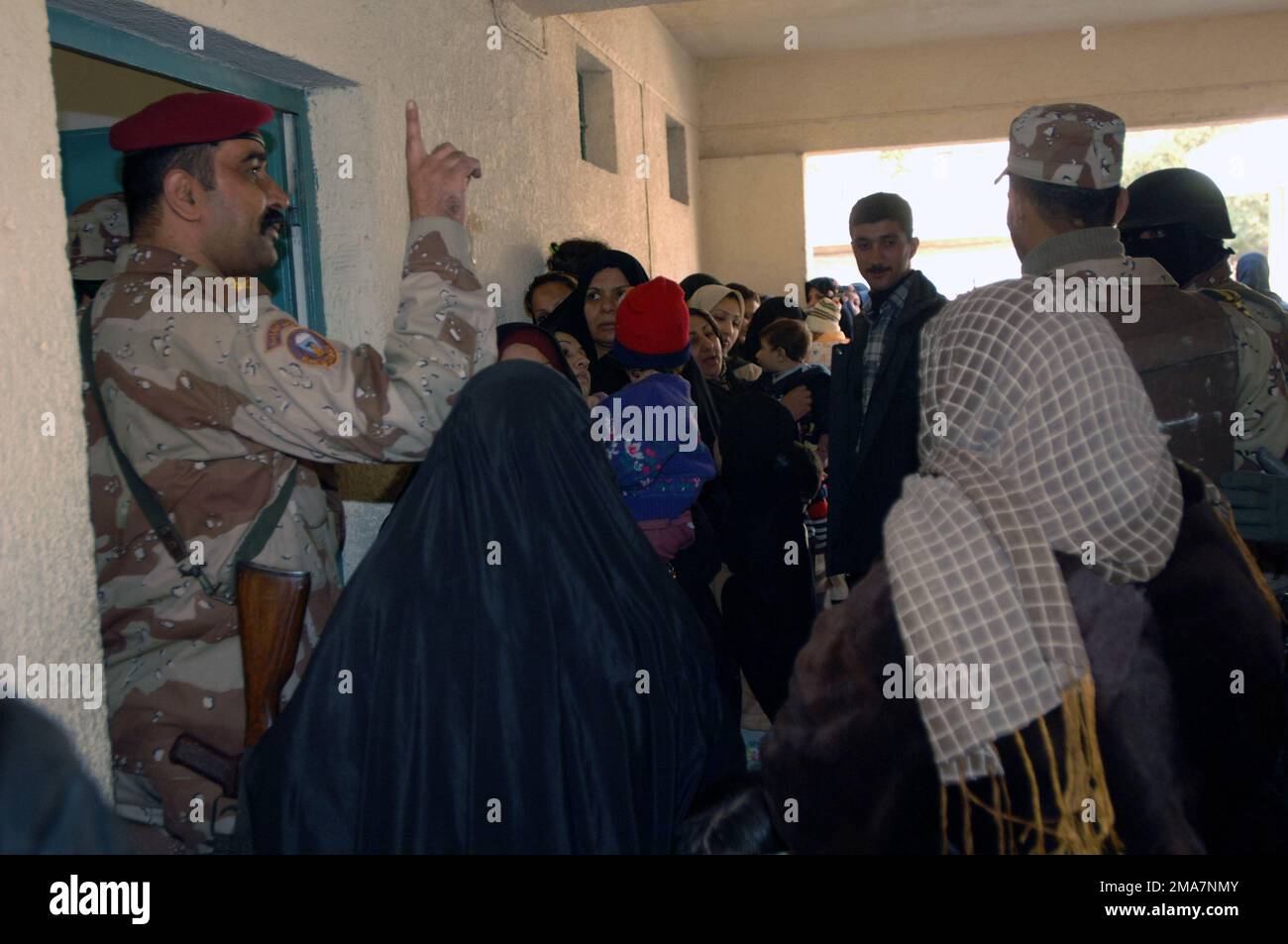 060117-A-5745M-102. Operation/Serie: IRAKISCHE FREIHEITSBASIS: Camp Freiheitsstaat: Bagdad Land: Irak (IRQ) Hauptkommando gezeigt: 10. MTN DIV Stockfoto