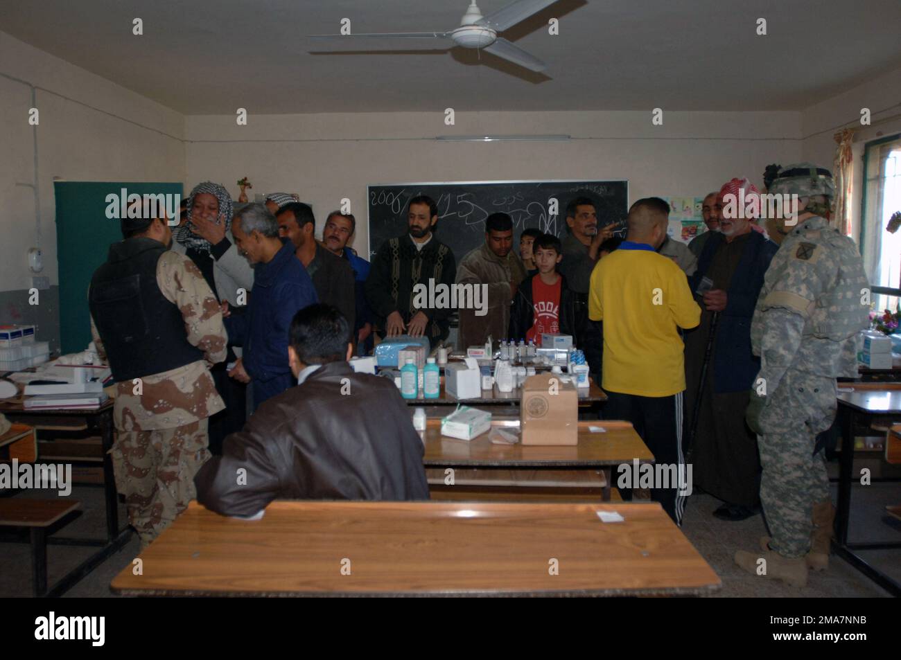 060117-A-5745M-074. Operation/Serie: IRAKISCHE FREIHEITSBASIS: Camp Freiheitsstaat: Bagdad Land: Irak (IRQ) Hauptkommando gezeigt: 10. MTN DIV Stockfoto