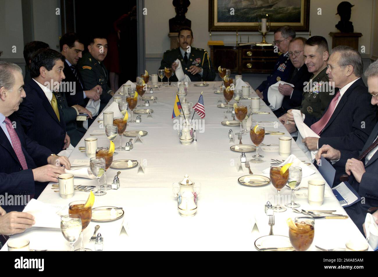 060228-N-0696M-019. Basis: Pentagon Staat: District of Columbia (DC) Land: Vereinigte Staaten von Amerika (USA) Stockfoto