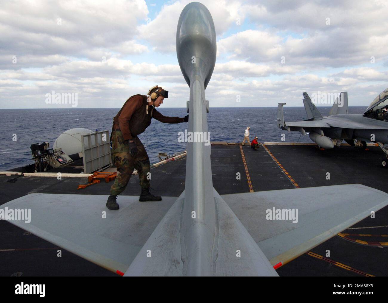 060309-N-7748K-003. Basis: Hauptkommando der Szene USS Enterprise (CVN 65) gezeigt: USS ENTERPRISE (CVN-65) Stockfoto