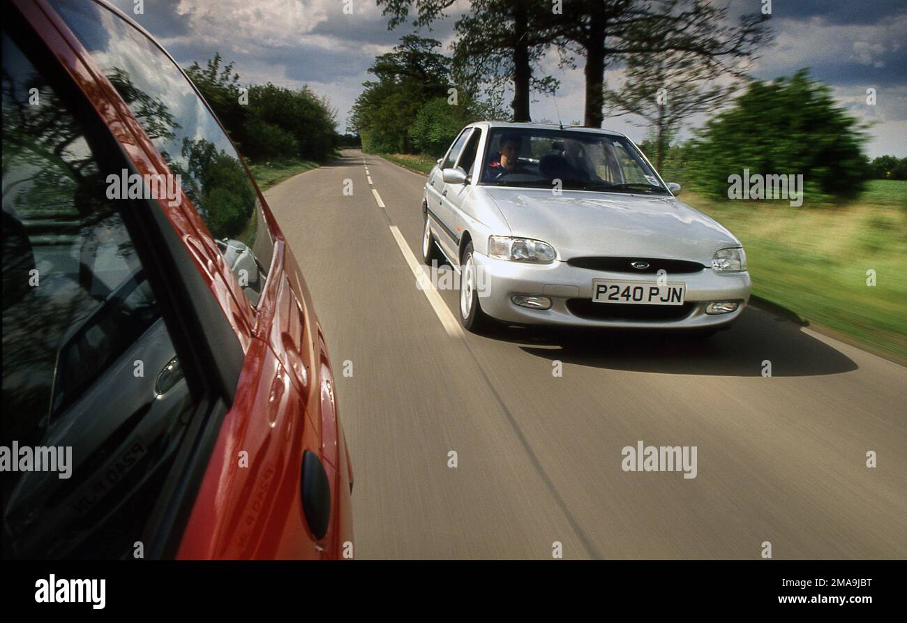 1996 Ford Escort's. Kombi Limousine L und GLX Hatchback. Stockfoto