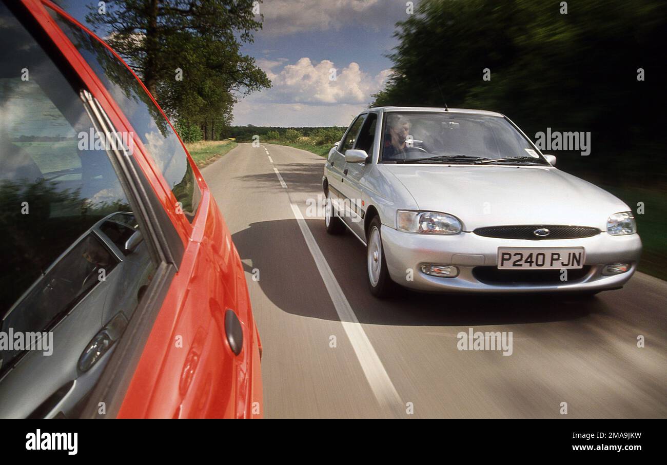 1996 Ford Escort's. Kombi Limousine L und GLX Hatchback. Stockfoto