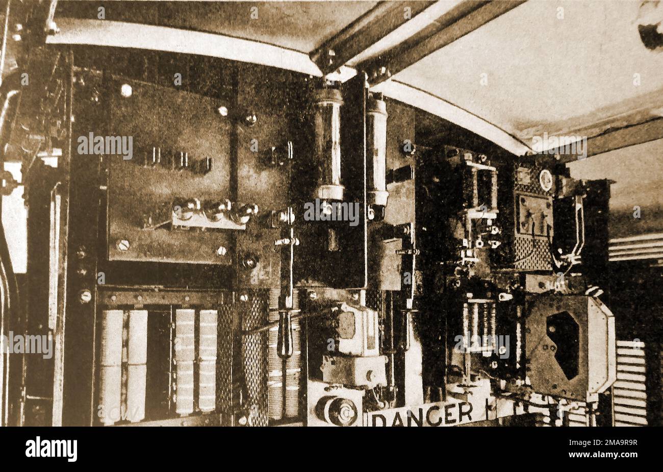Ein 1930-Foto der Schalttafel an einem der neu eingeführten Elektrozüge. Stockfoto