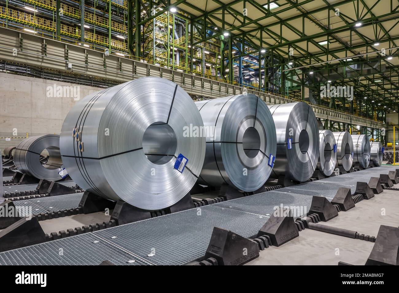 13.10.2022, Deutschland, Nordrhein-Westfalen, Dortmund - ThyssenKrupp Steel, FBA 10 feuerverzinkte Linie 10 am Standort Westfalenhuette, St. Stockfoto
