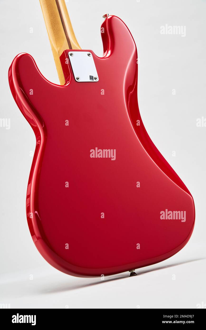 Kotflügel P Bass Vintera in Rot Stockfoto