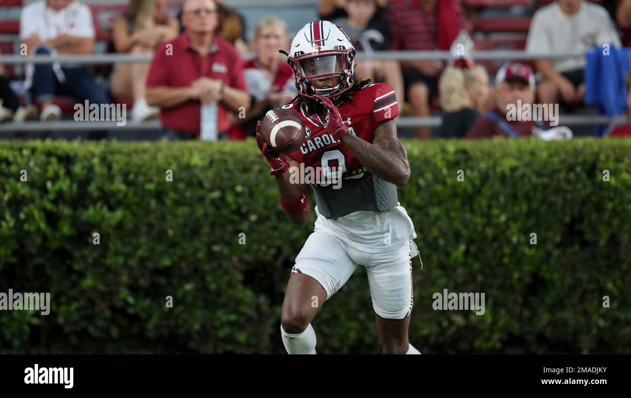 South Carolina defensive back Cam Smith (9) catches the ball before an