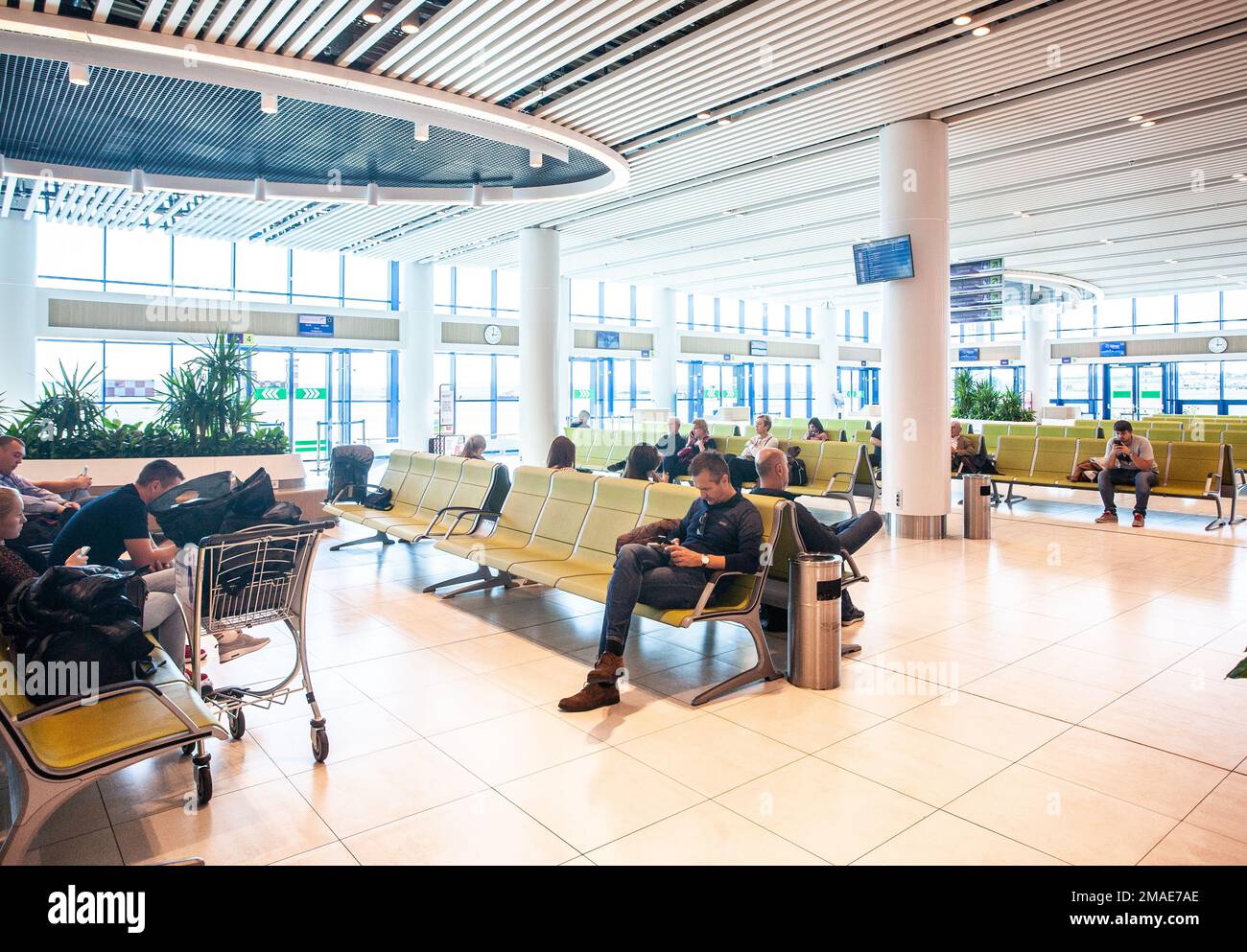 Chisinau, Moldawien - 27. September 2016: Wartebereich im Flughafenterminal der Flughafen ist ein großer internationaler Flughafen in Chisinau, Moldawien Stockfoto