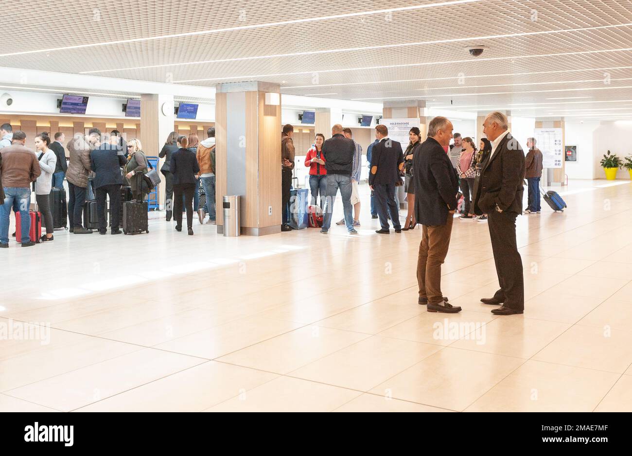 Chisinau, Moldawien - 27. September 2016: Wartebereich im Flughafenterminal der Flughafen ist ein großer internationaler Flughafen in Chisinau, Moldawien Stockfoto