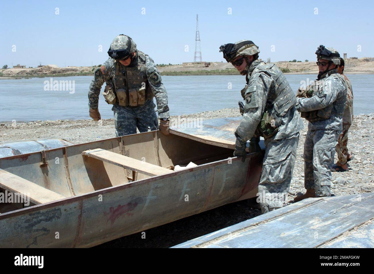 060521-A-7969G-017. Basis: Al Fatah Staat: Salah Ah DIN Land: Irak (IRQ) Szene Hauptkommando gezeigt: NORDOSTEN Stockfoto