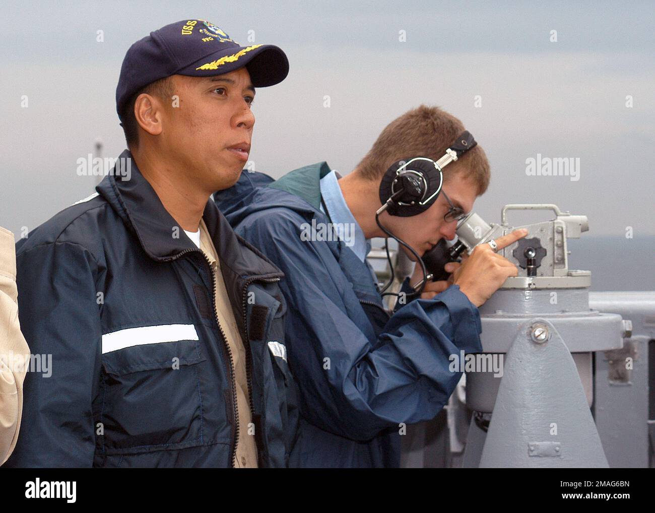060901-N-2716P-027. Basis: USS Gary (FFG 51) Stockfoto
