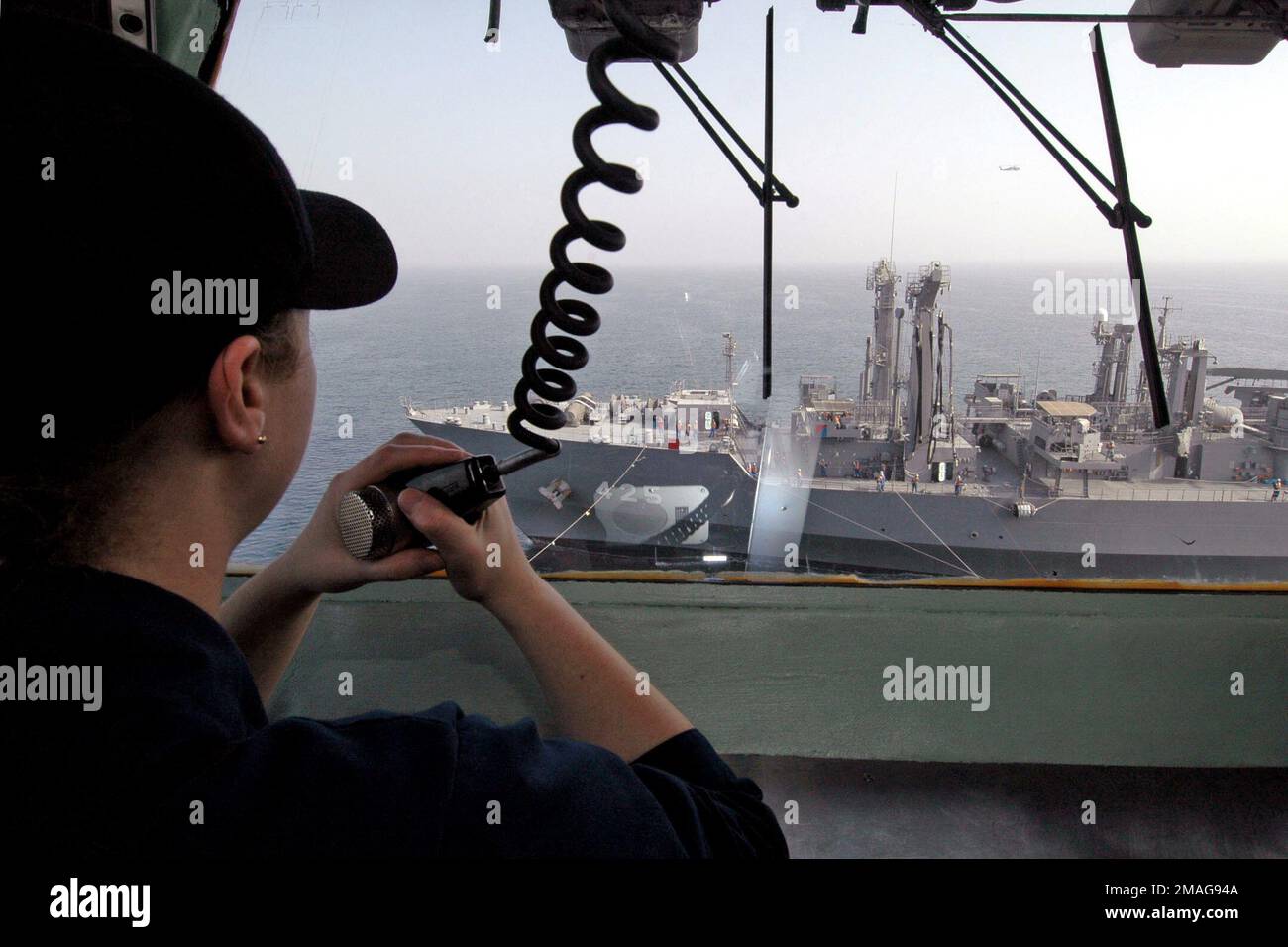 060922-N-6403R-006. Basis: USS Iwo Jima (Linkslenker 7) Stockfoto