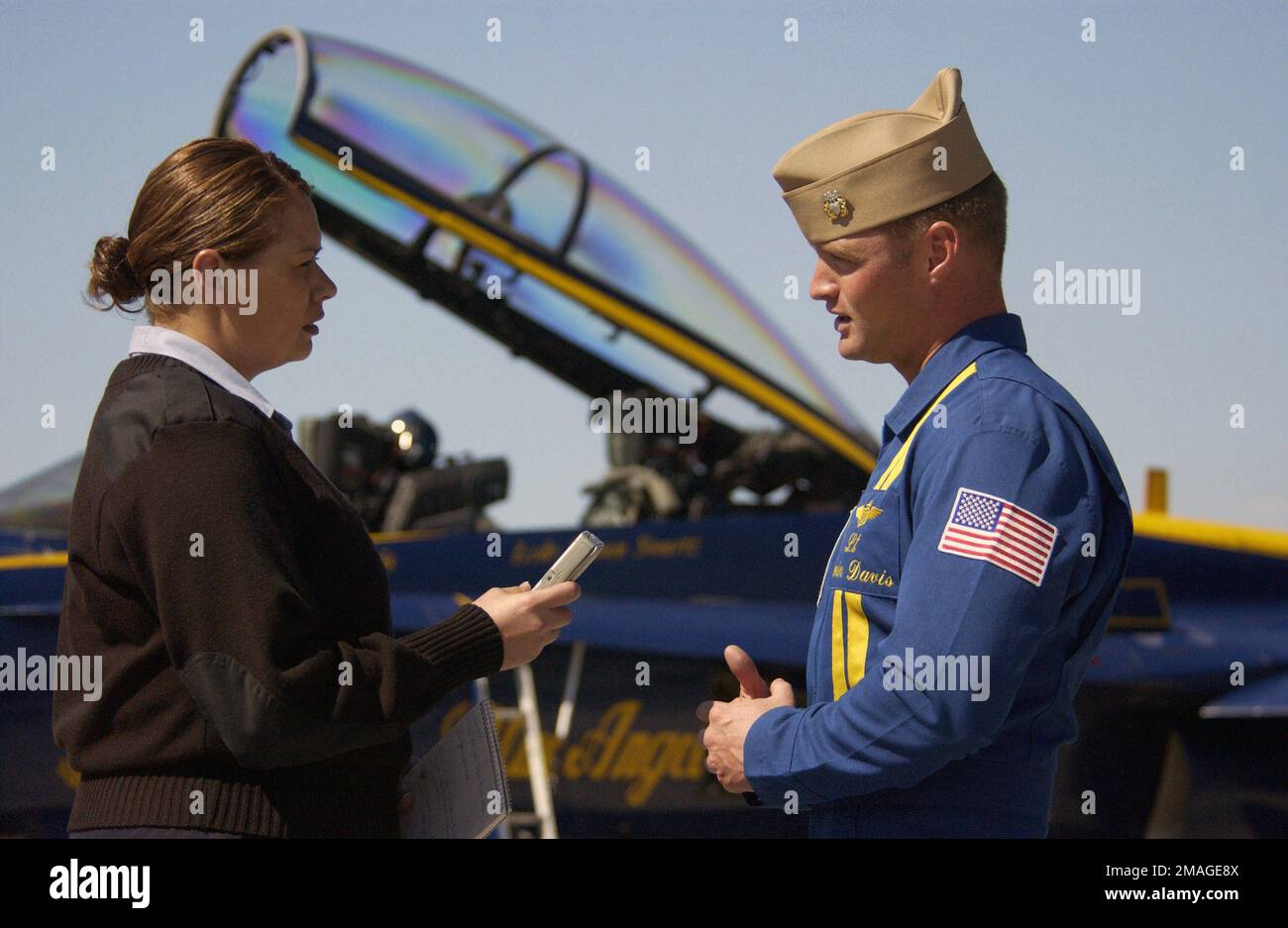 061025-N-5060B-100. Basis: Marinestützpunkt, Jacksonville Bundesstaat: Florida (FL) Land: Vereinigte Staaten von Amerika (USA) Stockfoto