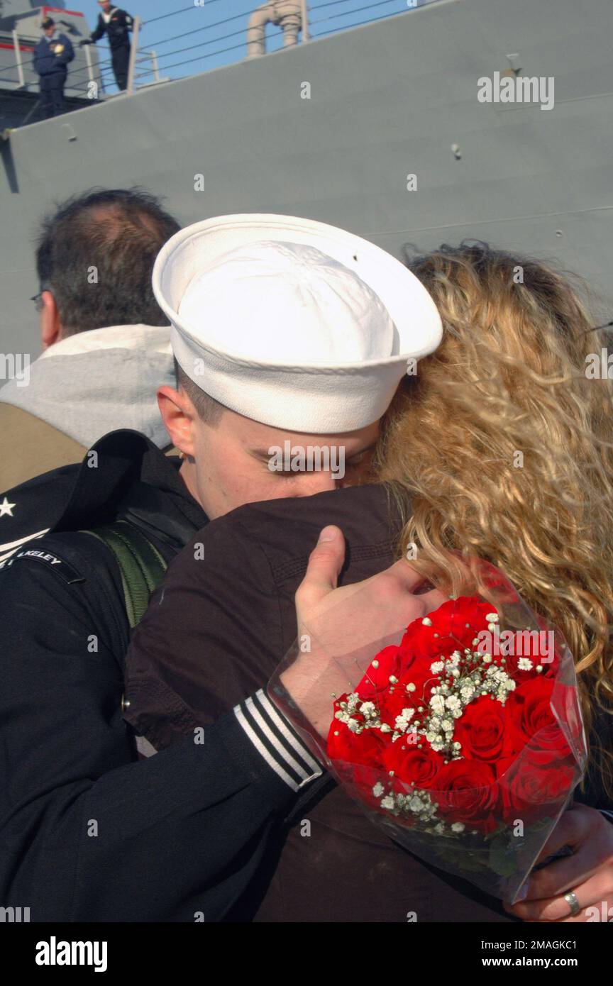 061206-N-6439C-025. Basis: Norfolk Bundesstaat: Virginia (VA) Land: Vereinigte Staaten von Amerika (USA) Stockfoto