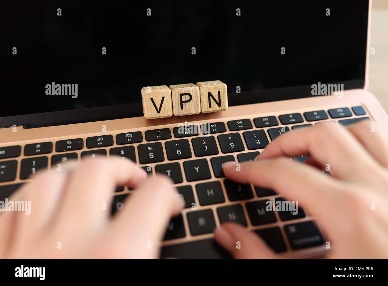 Virtuelles privates Netzwerk für eine sichere, verschlüsselte Verbindung und Online-Anonymität. Stockfoto